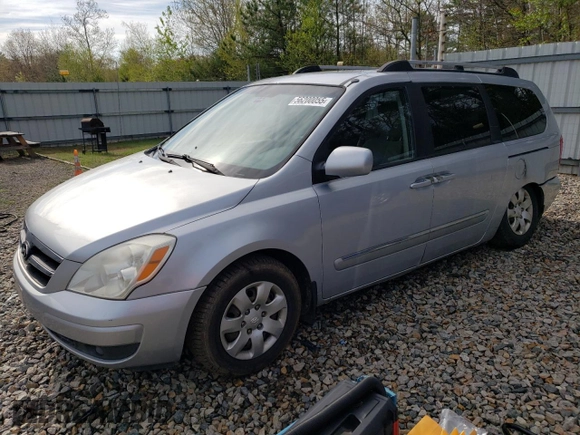 2008 Hyundai Entourage GLS z VIN KNDMC233586051822, wystawiony jako Copart lot #56200055 z przebiegiem 180 513 mil mil oraz Szkoda całkowita • Salvage title. Historia ofert i sprzedaży dostępna na DreamBid. Obrazek 1.