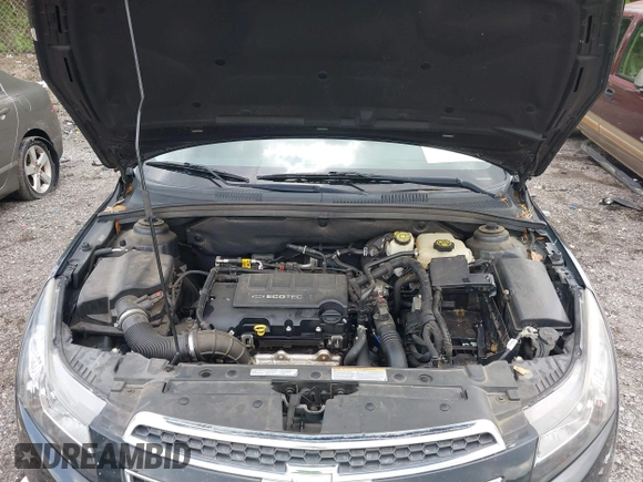 2014 Chevrolet Cruze 1LT with VIN 1G1PC5SB7E7336172, listed as a IAAI auction lot 42105588 with 92,938 mi miles and . Bid and sale history available at DreamBid. Image 10.