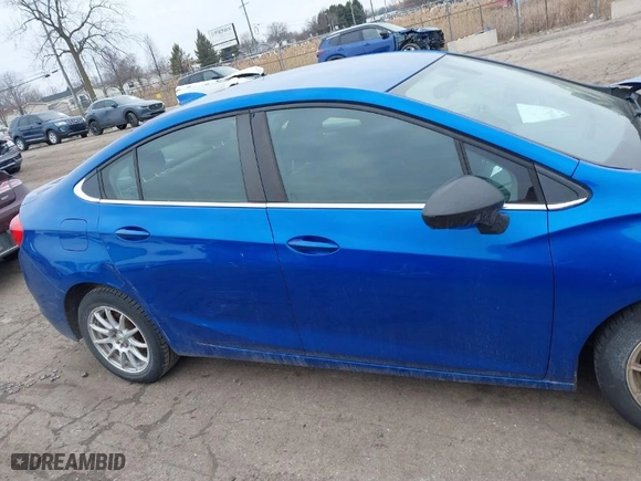 2017 Chevrolet Cruze LT with VIN 1G1BE5SM7H7140730, listed as a IAAI auction lot 41705901 with 197,433 mi miles. Bid and sale history available at carsss.com. Image 13.