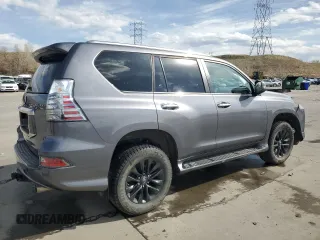 2022 Lexus GX 460 Premium z VIN JTJAM7BX3N5331710, wystawiony jako Copart lot #52387865 z przebiegiem 39 921 mil mil oraz Szkody całkowita. Historia ofert i sprzedaży dostępna na DreamBid. Obrazek 3.