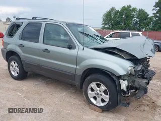 2006 Ford Escape XLT с VIN 1FMYU03146KD35945, выставлен на аукционе IAAI как лот 42337712 с пробегом 159 833 миль миль и . История ставок и продаж доступна на DreamBid. Изображение 1.