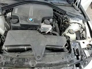 2018 BMW 3 Series 320i z VIN WBA8E1G56JNU93213, wystawiony jako Copart lot #85724055 z przebiegiem 59 597 mil mil oraz Szkoda całkowita • Salvage title. Historia ofert i sprzedaży dostępna na DreamBid. Obrazek 13.