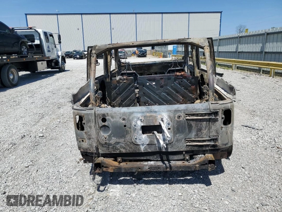 2012 Jeep Wrangler Unlimited Call of Duty MW3 с VIN 1C4BJWFG1CL262643, выставлен на аукционе Copart как лот 53474945 с пробегом Не указан миль и На запчасти • Non repairable. История ставок и продаж доступна на DreamBid. Изображение 6.