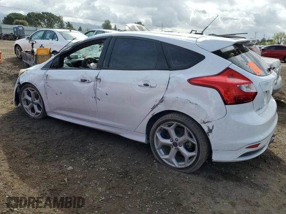2014 Ford Focus ST with VIN 1FADP3L95EL350003, listed as a Copart auction lot 50913335 with 135,674 mi miles and Salvage Title. Bid and sale history available at carsss.com. Image 2.