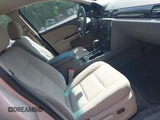 2008 Mercury Sable с VIN 1MEHM40W68G613972, выставлен на аукционе IAAI как лот 42522172 с пробегом 89 486 миль миль и . История ставок и продаж доступна на DreamBid. Изображение 5.