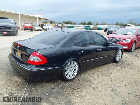 2007 Mercedes-Benz E-Class Sport 5.5L with VIN WDBUF72X67A994093, listed as a IAAI auction lot 41719386 with 132,733 mi miles. Bid and sale history available at carsss.com. Image 4.