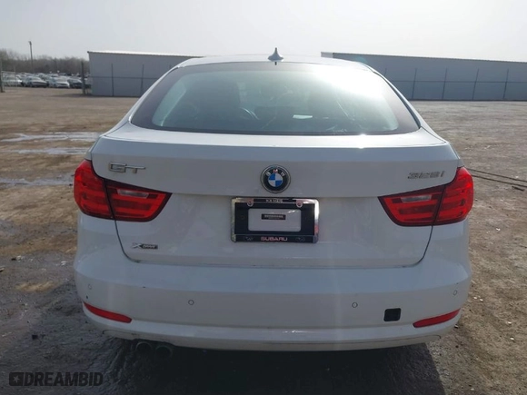 2015 BMW 3 Series Gran Turismo 328i xDrive with VIN WBA8Z5C51FGS37140, listed as a IAAI auction lot 41808573 with NaN miles. Bid and sale history available at carsss.com. Image 16.