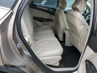 2019 Lincoln MKC Standard z VIN 5LMCJ1C9XKUL26497, wystawiony jako Copart lot #45780825 z przebiegiem 32 216 mil mil oraz Szkoda całkowita • Salvage title. Historia ofert i sprzedaży dostępna na DreamBid. Obrazek 11.