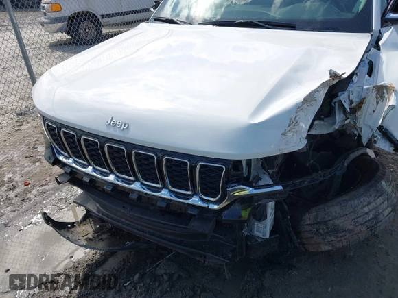2023 Jeep Grand Cherokee Limited with VIN 1C4RJGBG2PC575507, listed as a IAAI auction lot 41996521 with 37,456 mi miles and . Bid and sale history available at DreamBid. Image 6.
