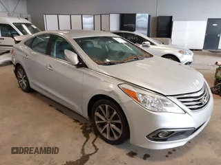 2017 Hyundai Azera with VIN KMHFG4JG7HA572726, listed as a IAAI auction lot 39691285 with 100,092 mi miles and . Bid and sale history available at carsss.com. Image 1.