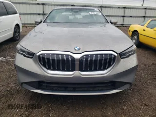 2024 BMW 5 Series 530i xDrive with VIN WBA53FJ07RCN91306, listed as a Copart auction lot 61221644 with 7,869 mi miles and Salvage Title. Bid and sale history available at carsss.com. Image 5.