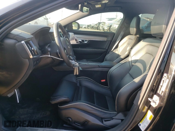 2020 Volvo S90 R-Design with VIN LVYA22MT9LP149719, listed as a Copart auction lot 65997543 with 21,229 mi miles. Bid and sale history available at carsss.com. Image 7.