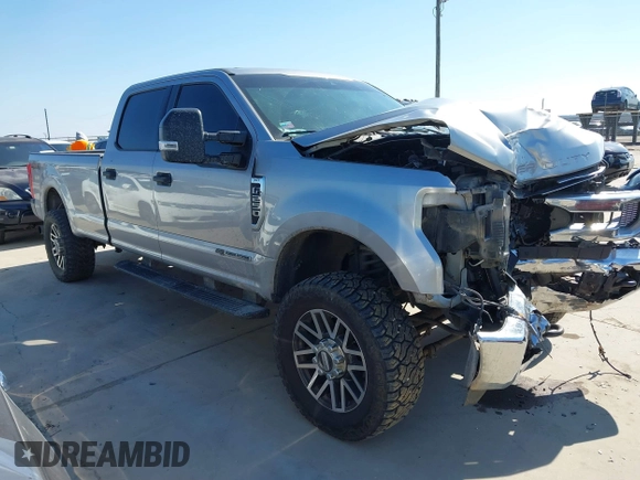 2020 Ford F-250 XL z VIN 1FT7W2BT7LED05048, wystawiony jako IAAI lot #41609250 z przebiegiem 134 575 mil mil oraz . Historia ofert i sprzedaży dostępna na DreamBid. Obrazek 1.