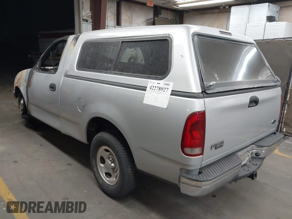 2004 Ford F-150 XL with VIN 2FTRF172X4CA52298, listed as a IAAI auction lot 42278927 with Not provided miles and . Bid and sale history available at DreamBid. Image 3.