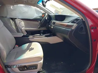 2014 Lexus GS 350 z VIN JTHBE1BL2E5043948, wystawiony jako IAAI lot #41990923 z przebiegiem Nie podano mil oraz . Historia ofert i sprzedaży dostępna na DreamBid. Obrazek 5.
