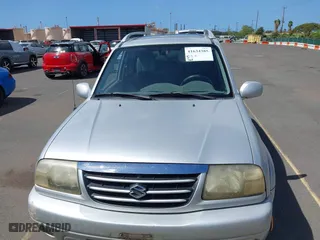 2005 Suzuki Grand Vitara with VIN JS3TE62VX54202954, listed as a IAAI auction lot 41634385 with 1 mi miles. Bid and sale history available at carsss.com. Image 6.
