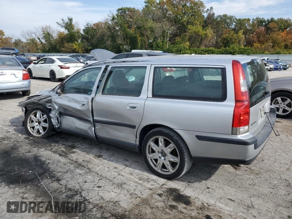 2002 Volvo V70 with VIN YV1SJ58D921202885, listed as a Copart auction lot 77737734 with 113,374 mi miles and Salvage Title. Bid and sale history available at carsss.com. Image 2.