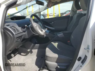 2015 Toyota Prius Four with VIN JTDKN3DU4F0460084, listed as a Copart auction lot 49380005 with 135,505 mi miles and Clean Title. Bid and sale history available at DreamBid. Image 7.
