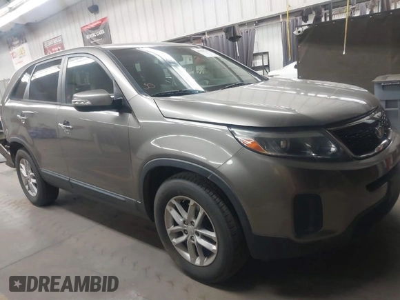 2015 Kia Sorento LX with VIN 5XYKT3A62FG629203, listed as a IAAI auction lot 40448787 with 114,429 mi miles. Bid and sale history available at carsss.com. Image 1.