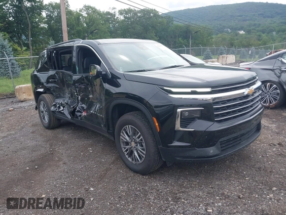 2025 Chevrolet Traverse AWD LT with VIN 1GNEVGRS7SJ256449, listed as a IAAI auction lot 42645537 with 3,205 mi miles and . Bid and sale history available at DreamBid. Image 1.