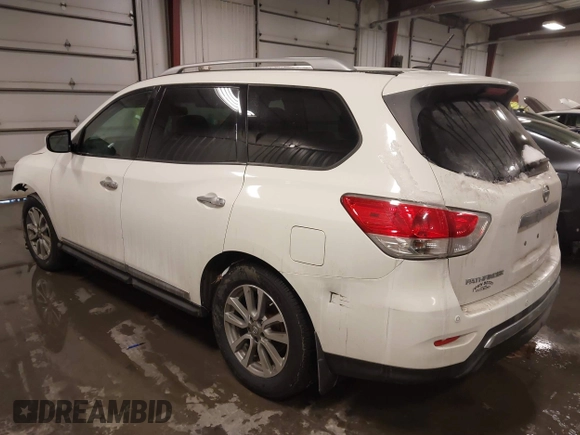2015 Nissan Pathfinder SV z VIN 5N1AR2MM6FC707562, wystawiony jako IAAI lot #41583888 z przebiegiem 145 000 mil mil oraz . Historia ofert i sprzedaży dostępna na DreamBid. Obrazek 3.