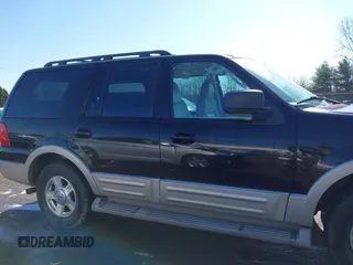 2005 Ford Expedition Eddie Bauer with VIN 1FMFU18575LA43580, listed as a IAAI auction lot 41838176 with 222,967 mi miles. Bid and sale history available at carsss.com. Image 13.