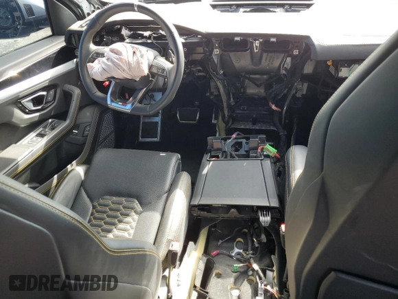 2021 Lamborghini Urus z VIN ZPBUA1ZL5MLA11591, wystawiony jako Copart lot #71260894 z przebiegiem Nie podano mil oraz Tytuł czysty. Historia ofert i sprzedaży dostępna na DreamBid. Obrazek 8.