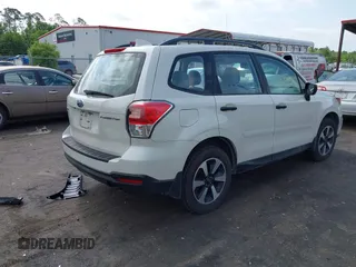 2018 Subaru Forester z VIN JF2SJABC5JH444739, wystawiony jako IAAI lot #42123918 z przebiegiem 124 520 mil mil oraz . Historia ofert i sprzedaży dostępna na DreamBid. Obrazek 4.