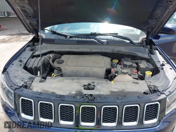2018 Jeep Compass Latitude with VIN 3C4NJDBB2JT150463, listed as a IAAI auction lot 42452301 with 73,895 mi miles and . Bid and sale history available at DreamBid. Image 10.