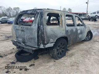 2007 GMC Yukon SLT with VIN 1GKFC13067J306549, listed as a IAAI auction lot 41605636 with 1 mi miles. Bid and sale history available at carsss.com. Image 4.