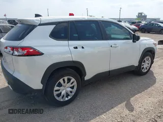 2023 Toyota Corolla Cross L z VIN 7MUAAAAG7PV070367, wystawiony jako IAAI lot #41794154 z przebiegiem 21 407 mil mil oraz . Historia ofert i sprzedaży dostępna na DreamBid. Obrazek 6.
