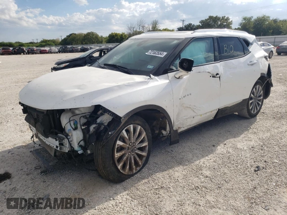 2024 Chevrolet Blazer Premier z VIN 3GNKBFR43RS180910, wystawiony jako Copart lot #72162554 z przebiegiem Nie podano mil oraz Szkoda całkowita • Salvage title. Historia ofert i sprzedaży dostępna na DreamBid. Obrazek 1.