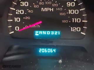 2005 Chevrolet TrailBlazer LS with VIN 1GNET16SX56147062, listed as a IAAI auction lot 41872738 with 206,064 mi miles. Bid and sale history available at carsss.com. Image 7.