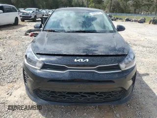2023 Kia Rio S z VIN 3KPA24AD5PE583058, wystawiony jako Copart lot #48995725 z przebiegiem 35 611 mil mil oraz Szkoda całkowita • Salvage title. Historia ofert i sprzedaży dostępna na DreamBid. Obrazek 5.