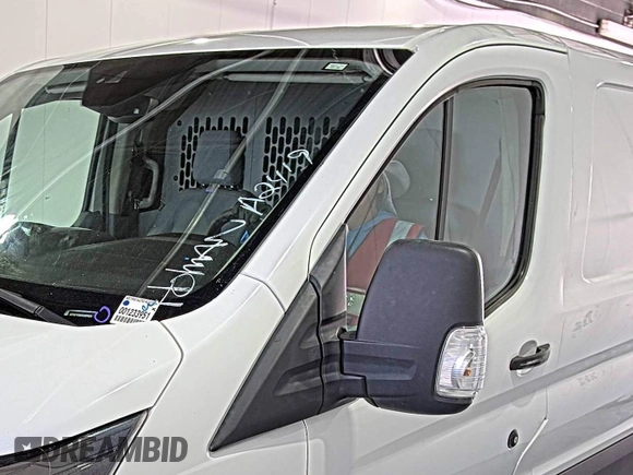 2019 Ford Transit z VIN 1FTYE1YM5KKB87003, wystawiony jako IAAI lot #42610488 z przebiegiem 106 642 mil mil oraz . Historia ofert i sprzedaży dostępna na DreamBid. Obrazek 12.