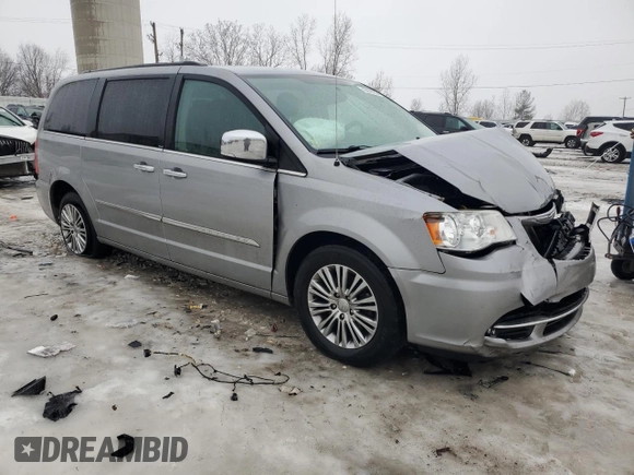 2014 Chrysler Town & Country Touring-L with VIN 2C4RC1CG7ER329627, listed as a Copart auction lot 43019185 with 204,542 mi miles and Clean Title. Bid and sale history available at carsss.com. Image 4.