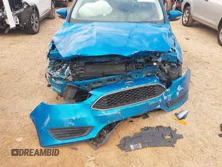 2017 Ford Focus SE с VIN 1FADP3F23HL220837, выставлен на аукционе IAAI как лот 42219616 с пробегом 165 869 миль миль и . История ставок и продаж доступна на DreamBid. Изображение 6.