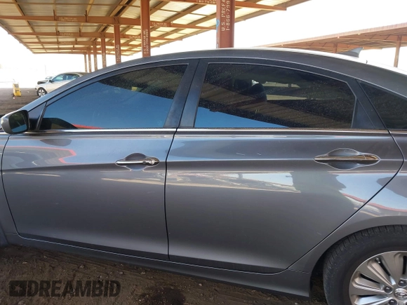 2011 Hyundai Sonata SE with VIN 5NPEC4ACXBH198623, listed as a IAAI auction lot 41681404 with 140,224 mi miles. Bid and sale history available at carsss.com. Image 15.