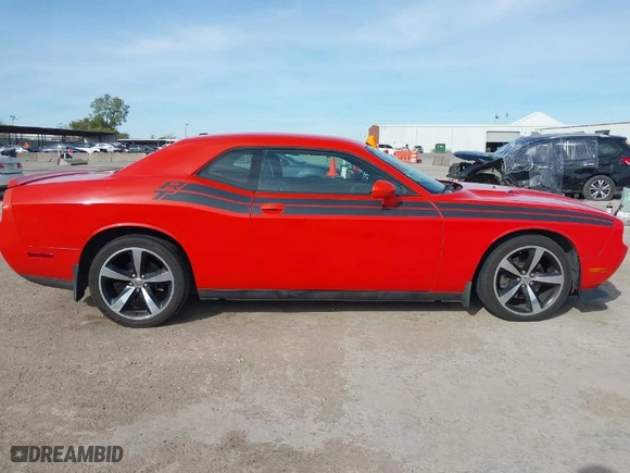 2013 Dodge Challenger R/T with VIN 2C3CDYBT6DH733845, listed as a IAAI auction lot 41090619 with 138,886 mi miles. Bid and sale history available at carsss.com. Image 13.