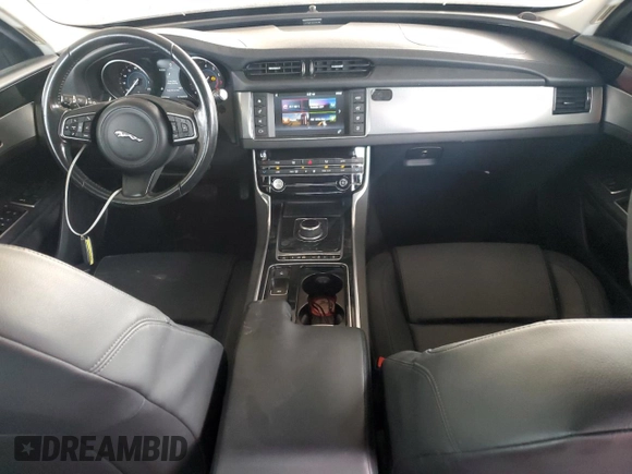 2017 Jaguar XF 35t Premium with VIN SAJBD4BV4HCY44941, listed as a Copart auction lot 62869184 with 65,914 mi miles and Salvage Title. Bid and sale history available at carsss.com. Image 8.
