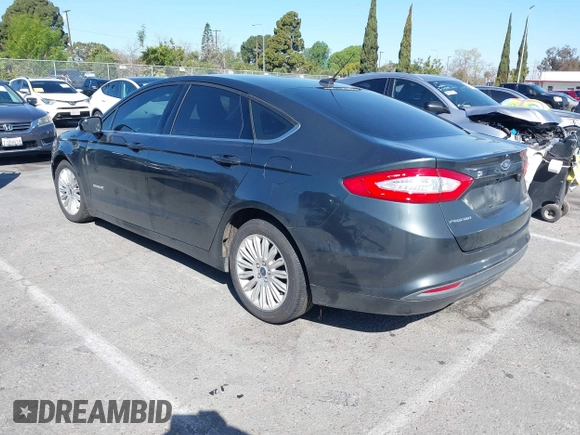 2015 Ford Fusion SE Hybrid with VIN 3FA6P0LU4FR306928, listed as a IAAI auction lot 41826720 with 83,983 mi miles. Bid and sale history available at carsss.com. Image 3.