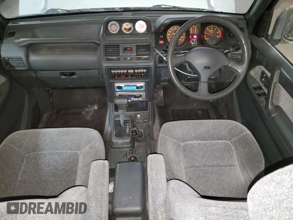 1995 Mitsubishi Montero z VIN 2BGF0126264046653, wystawiony jako Copart lot #81135584 z przebiegiem 254 106 mil mil oraz Czysty tytuł • Clean title. Historia ofert i sprzedaży dostępna na DreamBid. Obrazek 8.