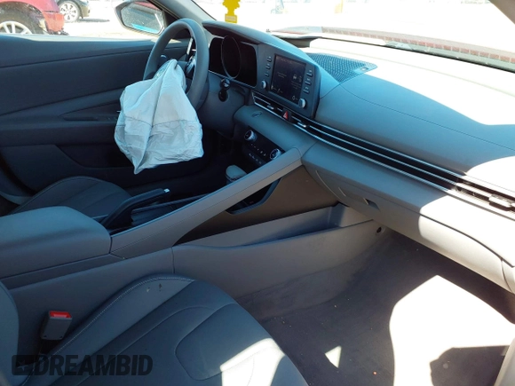 2022 Hyundai Elantra SEL with VIN 5NPLM4AG7NH085403, listed as a IAAI auction lot 40477863 with 18,638 mi miles and . Bid and sale history available at DreamBid. Image 5.