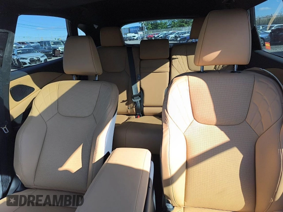 2024 Lexus RX 350 z VIN 2T2BAMCA9RC079250, wystawiony jako Copart lot #57477835 z przebiegiem 174 mil mil oraz Szkody całkowita. Historia ofert i sprzedaży dostępna na DreamBid. Obrazek 9.
