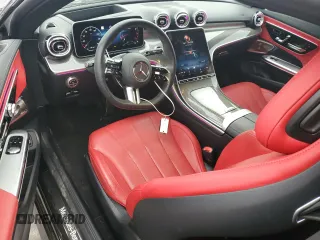 2024 Mercedes-Benz CLE 300 z VIN W1KMJ4HB1RF004067, wystawiony jako Copart lot #86732044 z przebiegiem 5039 mil mil oraz Szkody całkowita. Historia ofert i sprzedaży dostępna na DreamBid. Obrazek 8.