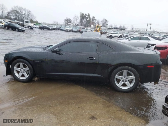 2012 Chevrolet Camaro 1LT with VIN 2G1FB1E38C9186564, listed as a IAAI auction lot 41556169 with NaN miles. Bid and sale history available at carsss.com. Image 14.