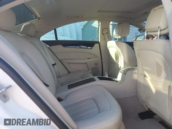 2016 Mercedes-Benz CLS 400 with VIN WDDLJ6FB7GA164300, listed as a Copart auction lot 46683995 with 92,490 mi miles and Salvage title. Bid and sale history available at DreamBid. Image 10.