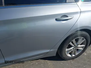 2017 Hyundai Sonata SE with VIN 5NPE24AF3HH564783, listed as a IAAI auction lot 41744125 with Not Provided miles. Bid and sale history available at carsss.com. Image 6.