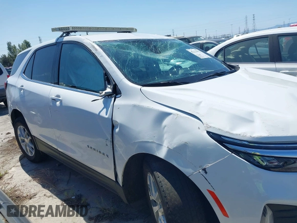 2024 Chevrolet Equinox LT z VIN 3GNAXKEG2RS105279, wystawiony jako IAAI lot #42233572 z przebiegiem 23 215 mil mil oraz . Historia ofert i sprzedaży dostępna na DreamBid. Obrazek 13.