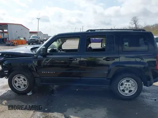 2016 Jeep Patriot Sport с VIN 1C4NJPBA2GD553995, выставлен на аукционе IAAI как лот 41753585 с пробегом 57 317 миль миль и . История ставок и продаж доступна на DreamBid. Изображение 15.